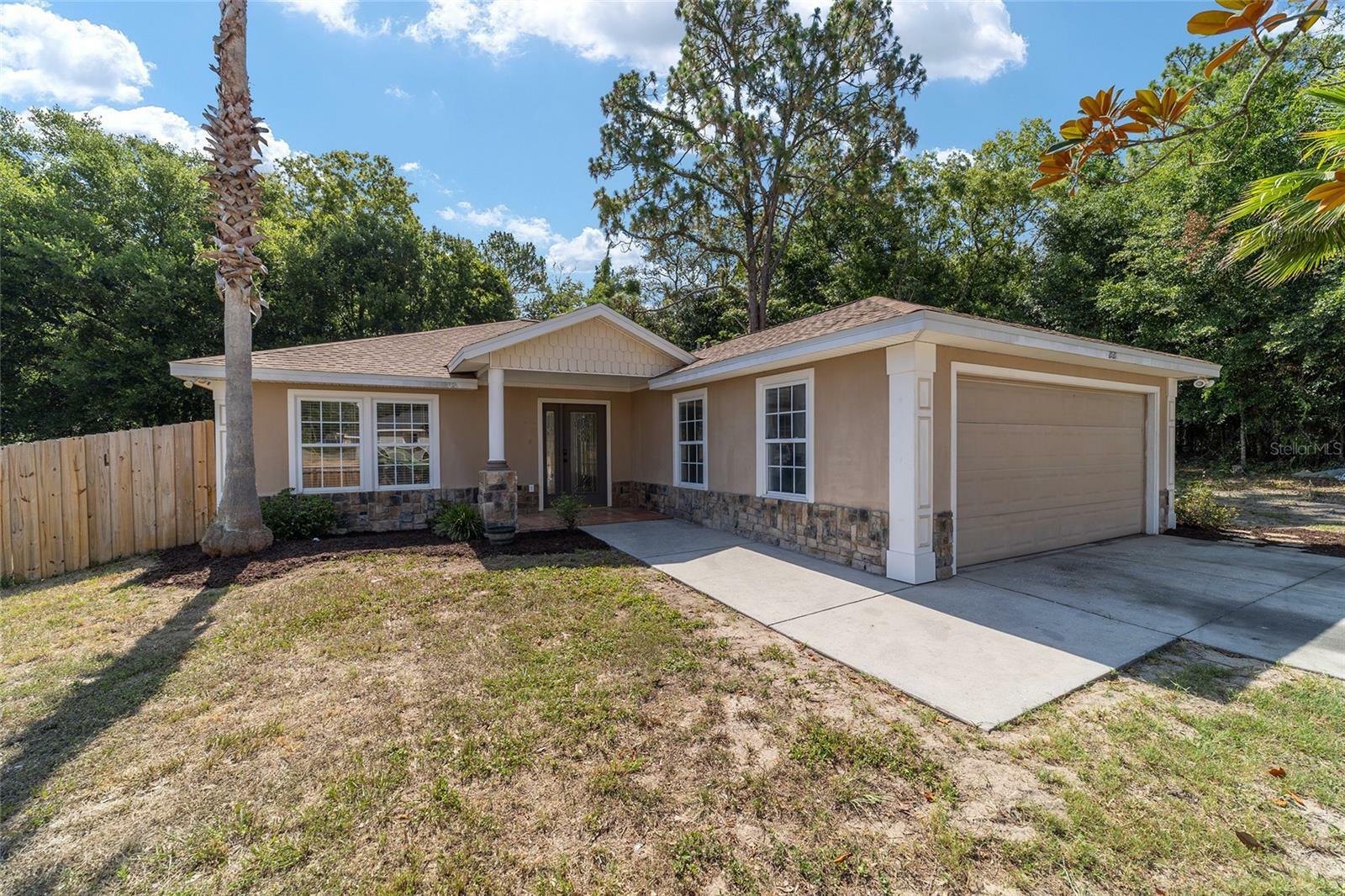 Property Photo:  2121 SW 141st Terrace  FL 34481 