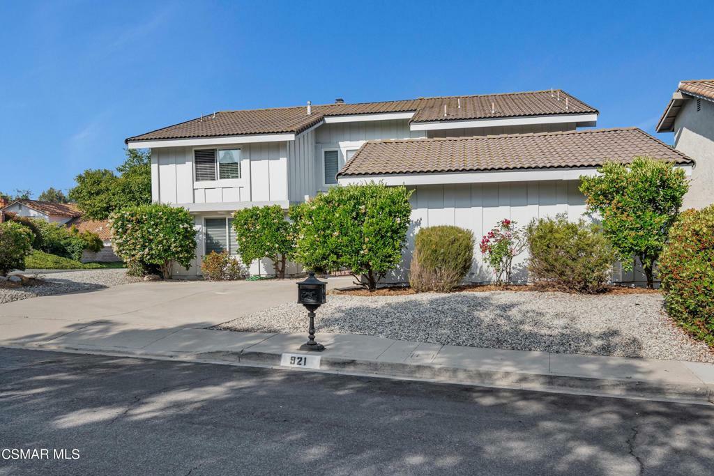 Property Photo:  921 Ranch House Road  CA 91361 