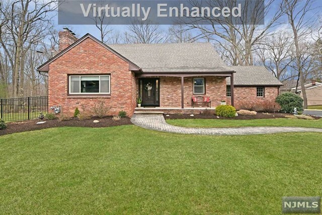 Property Photo:  46 Hickory Drive  NJ 07436 