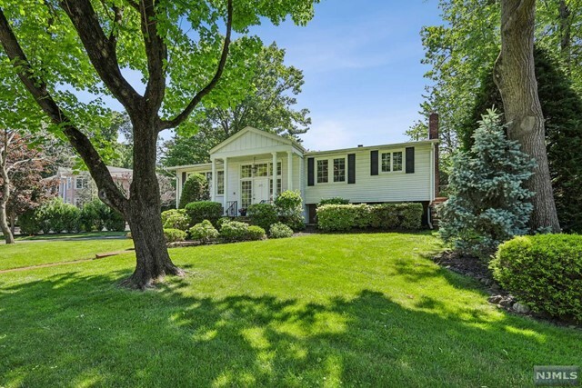 Property Photo:  191 Jenkins Drive  NJ 07632 