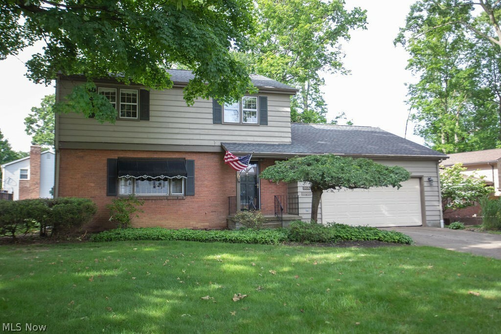 Property Photo:  864 Lynridge Drive  OH 44512 