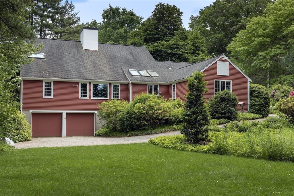 Property Photo:  12 Queen Anne Ln  MA 02043 