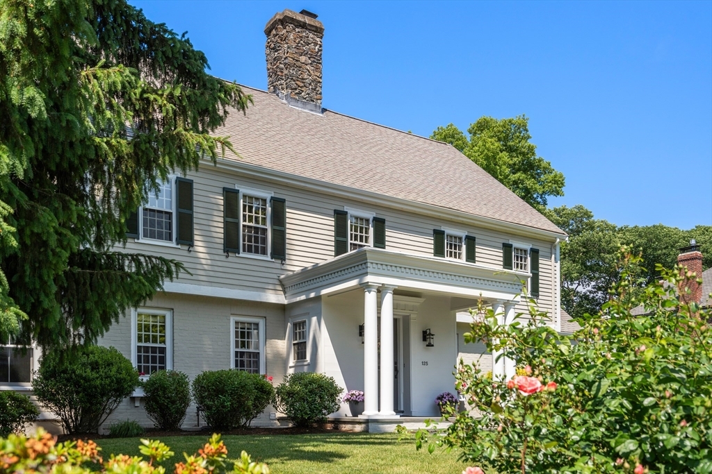 Property Photo:  125 Rutledge Road  MA 02478 