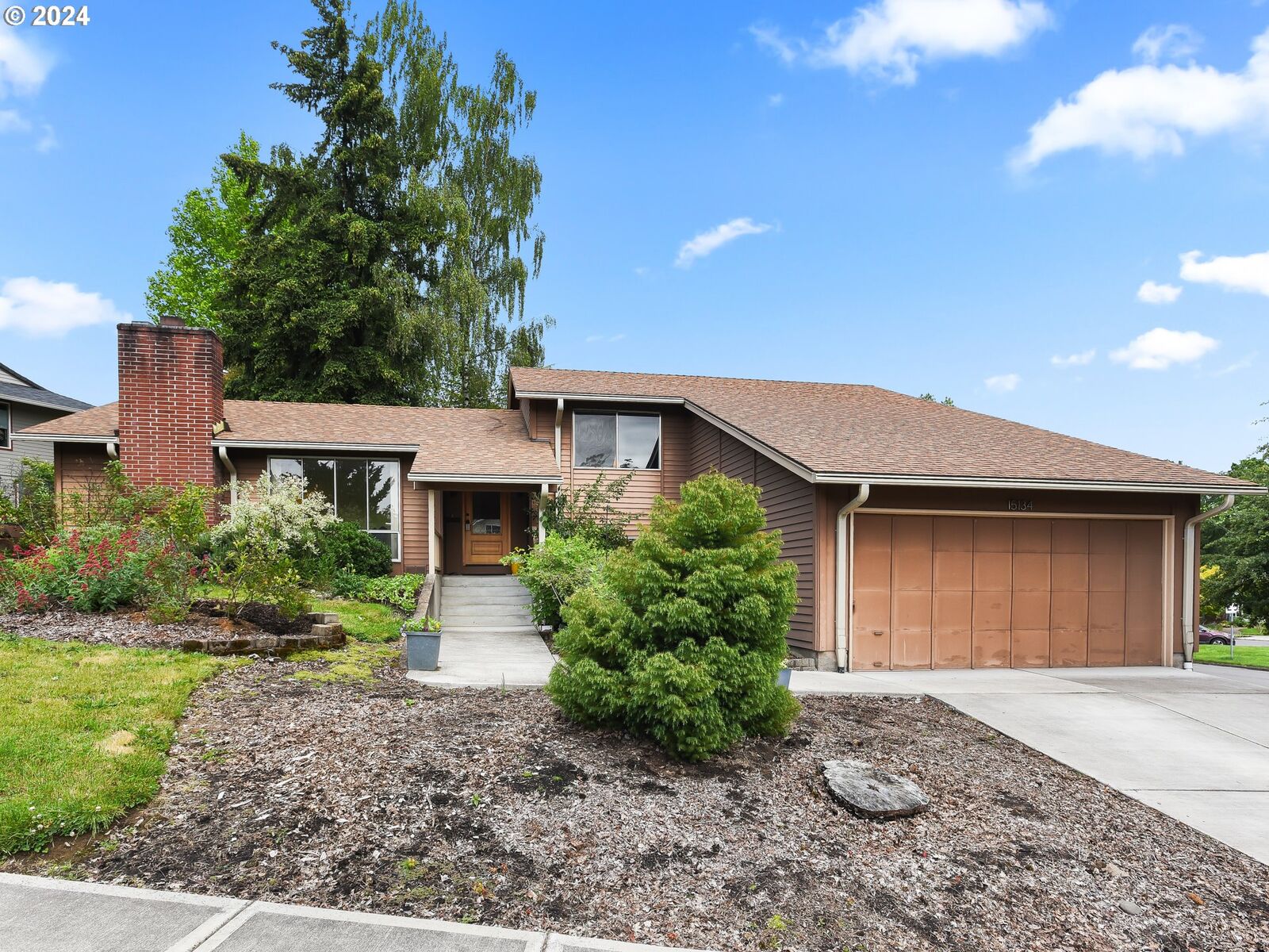 Property Photo:  15134 NW Oakmont Loop  OR 97006 