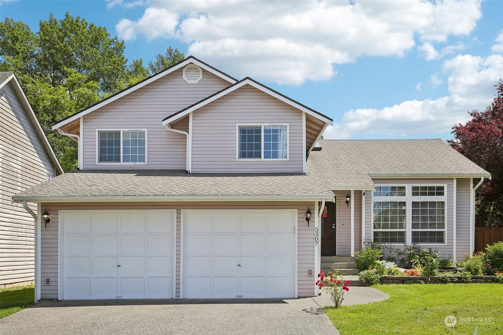 Property Photo: 5307 64th Avenue NE WA 98270