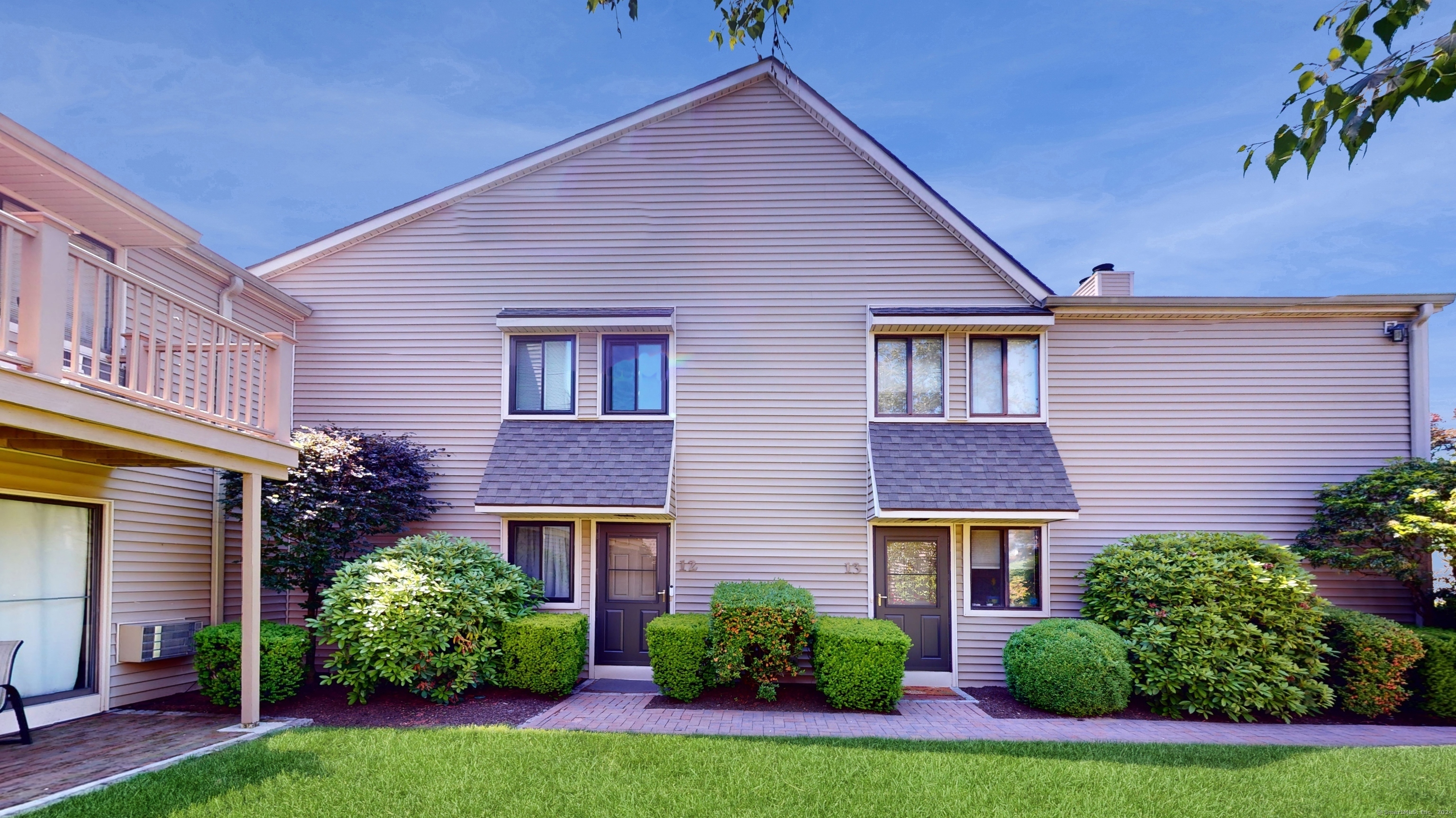Property Photo: 377 Glenbrook Road Apt 12 CT 06906