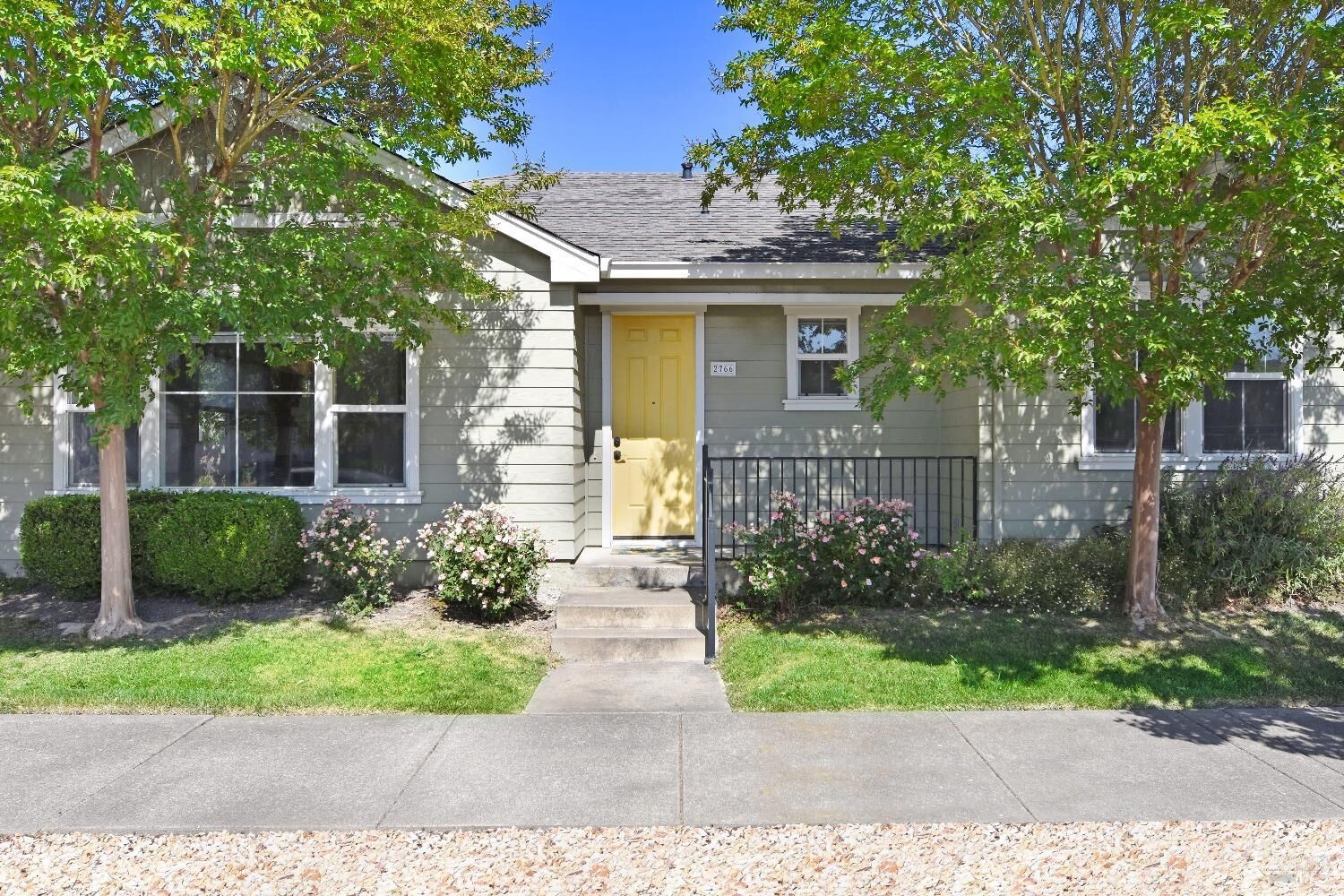 Property Photo:  2766 Cumberland Street  CA 95407 