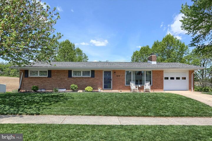 103 Sunset Drive  New Cumberland PA 17070 photo