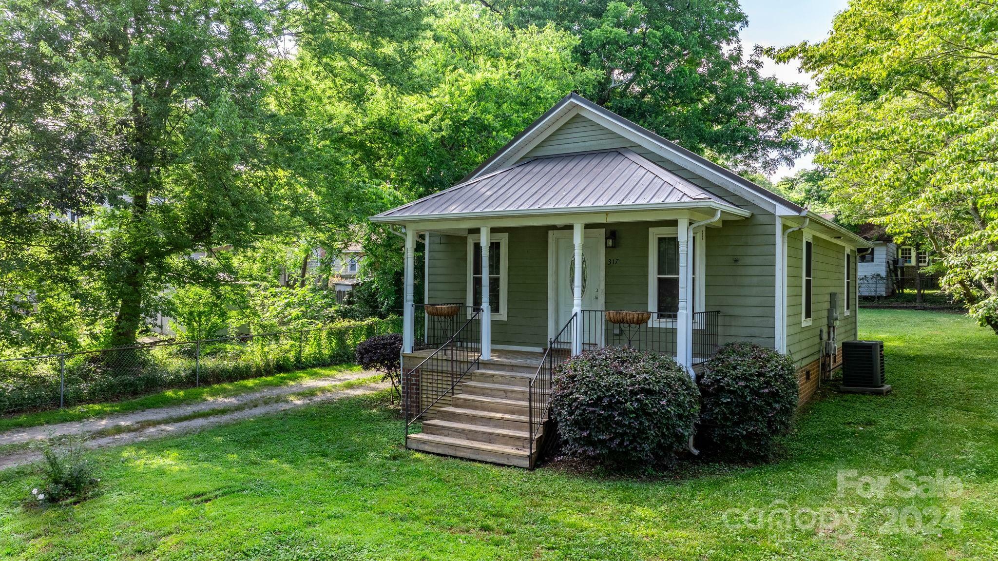 Property Photo:  317 W Pine Street  NC 28092 