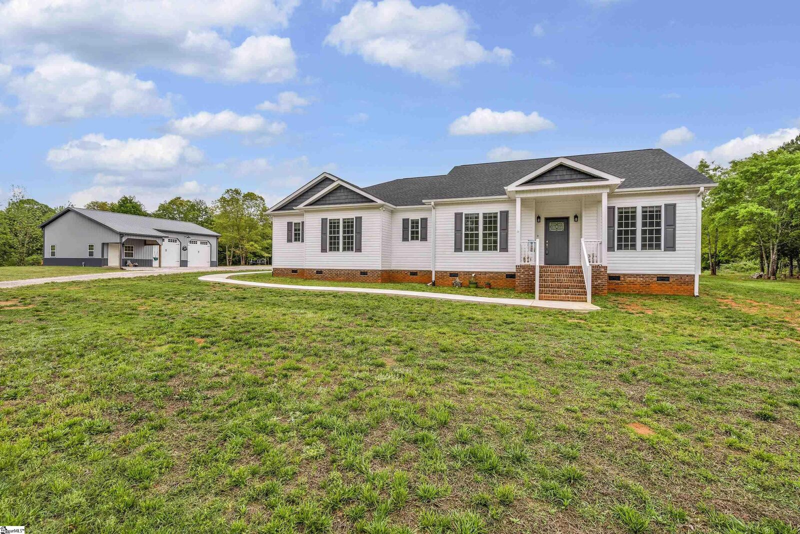 Property Photo:  120 Lydia Trail  SC 29353 