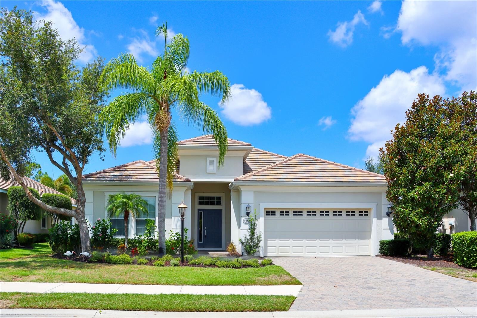 Property Photo: 14528 Whitemoss Terrace FL 34202