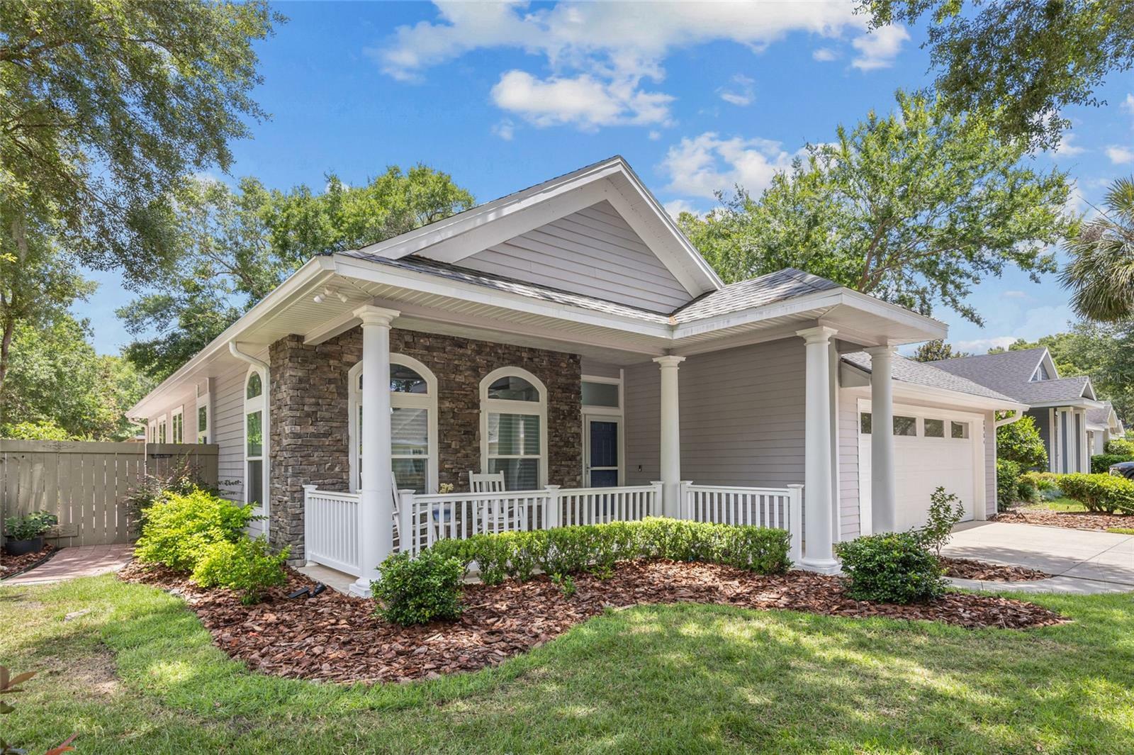 Property Photo:  8984 SW 64th Lane  FL 32608 