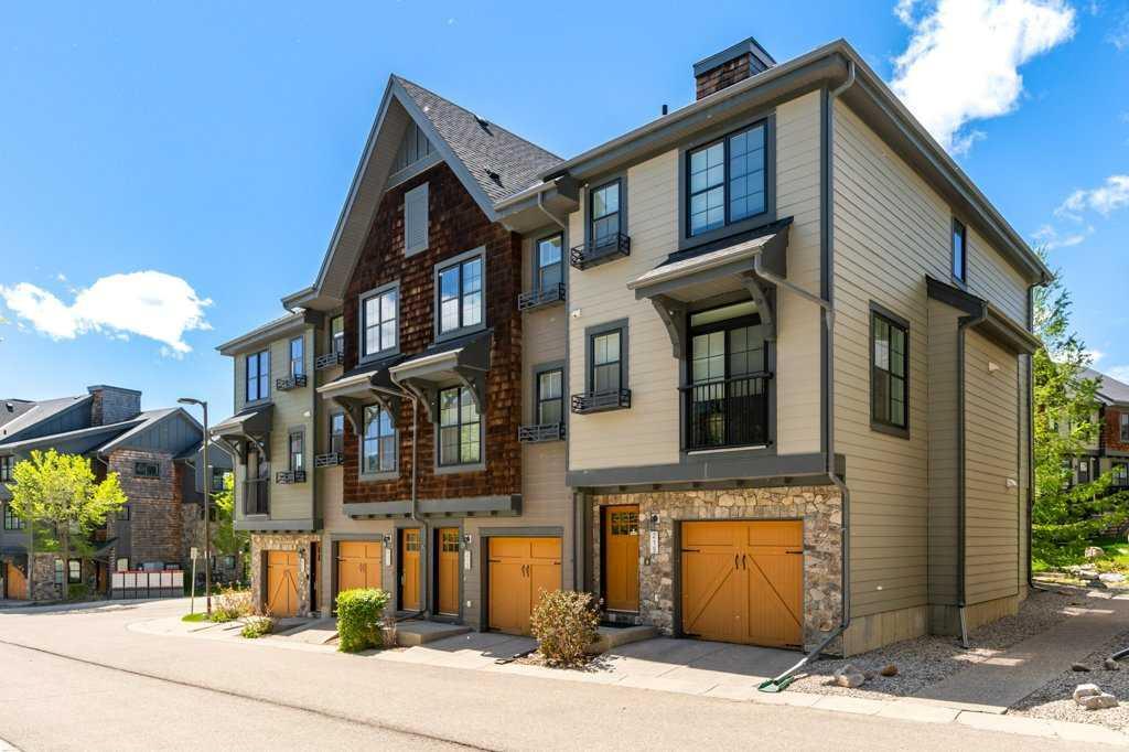 Property Photo: 213 Ascot Circle SW AB T3H 0W9