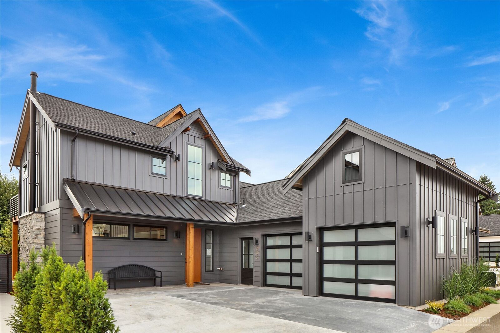 Property Photo:  206  Pebblebrook Drive  WA 98264 