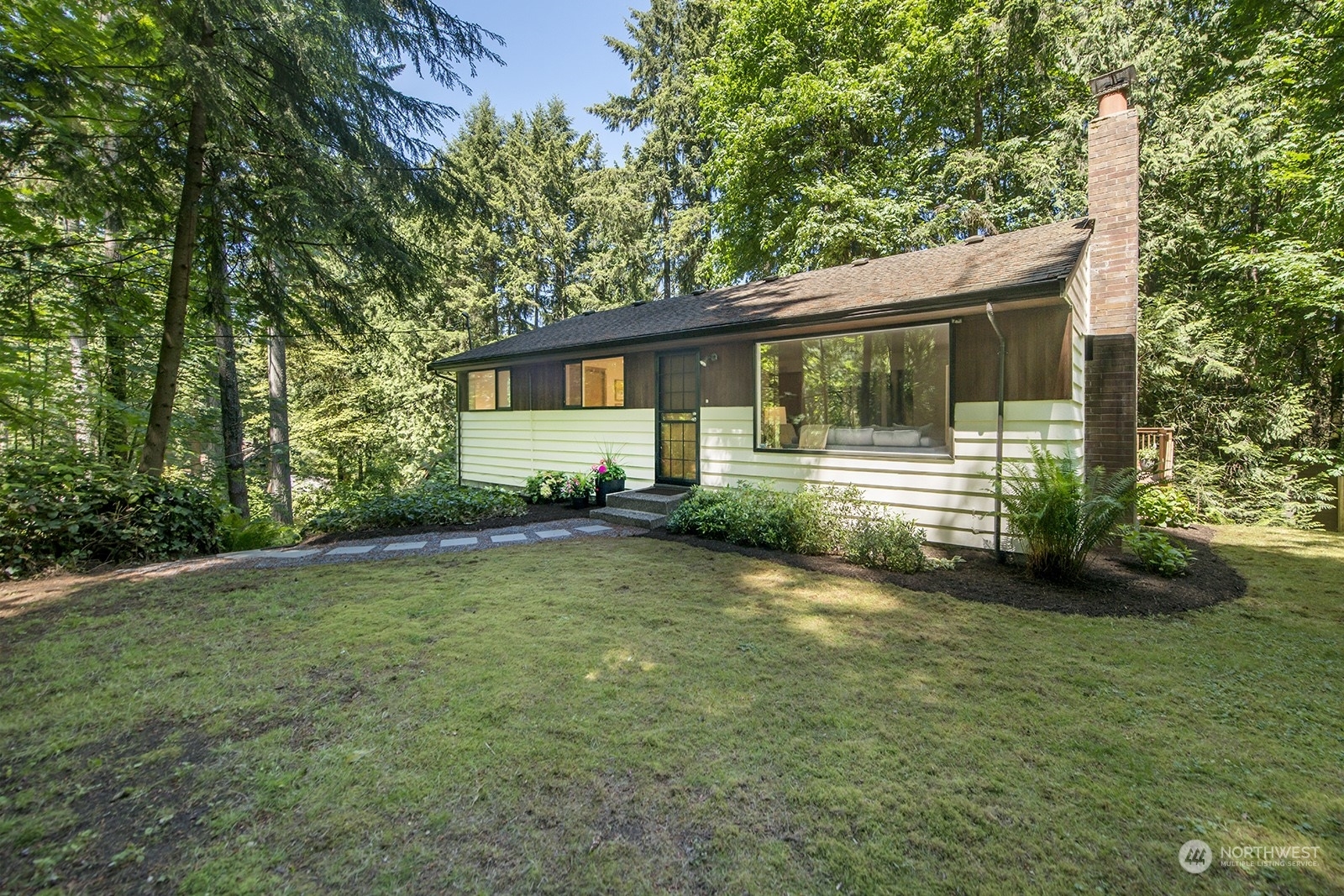 Property Photo:  17210 30th Avenue NE  WA 98155 