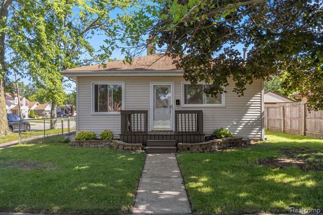 Property Photo:  25958 Hass Street  MI 48127 