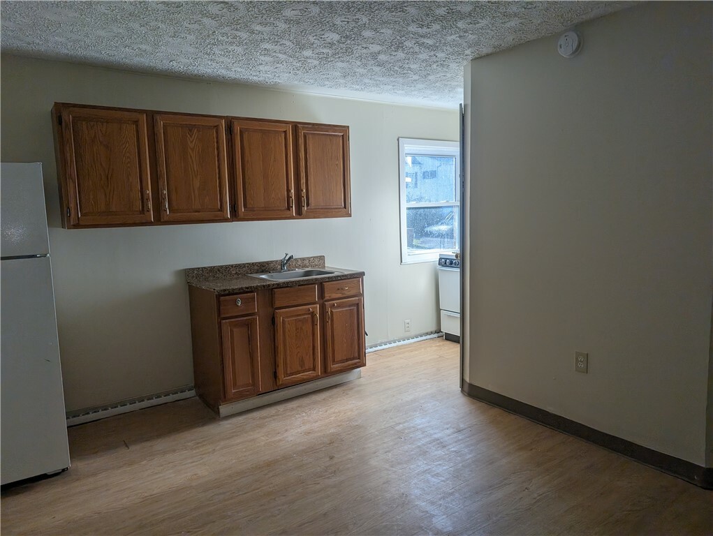 Property Photo:  585 Fayette 4  PA 15301 