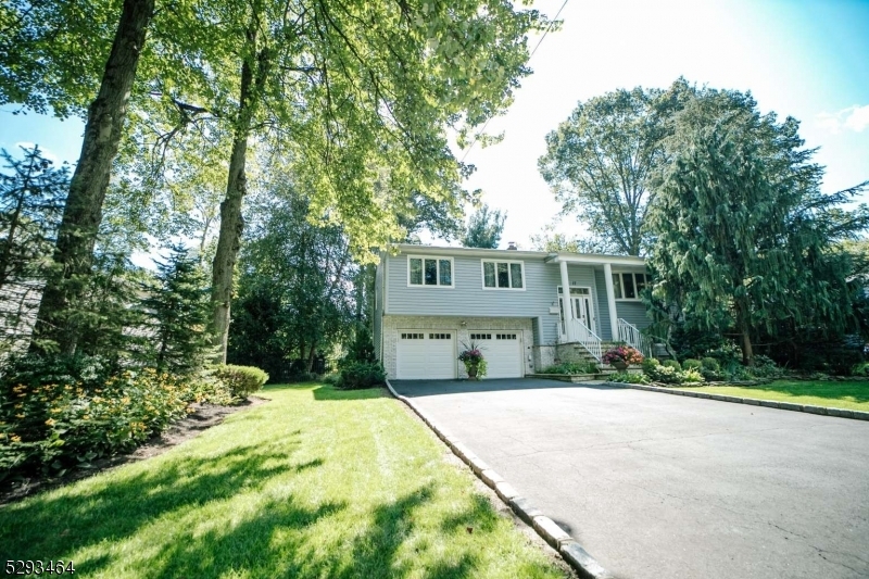 Property Photo:  17 Hastings Rd  NJ 07922 