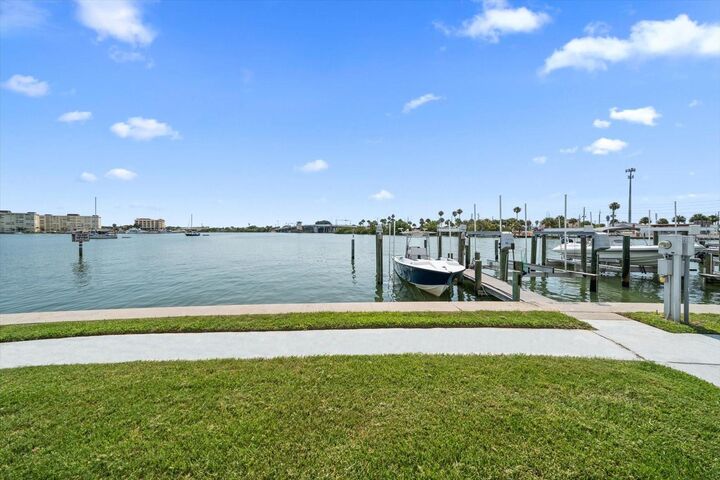 Property Photo:  359 Medallion Boulevard B  FL 33708 