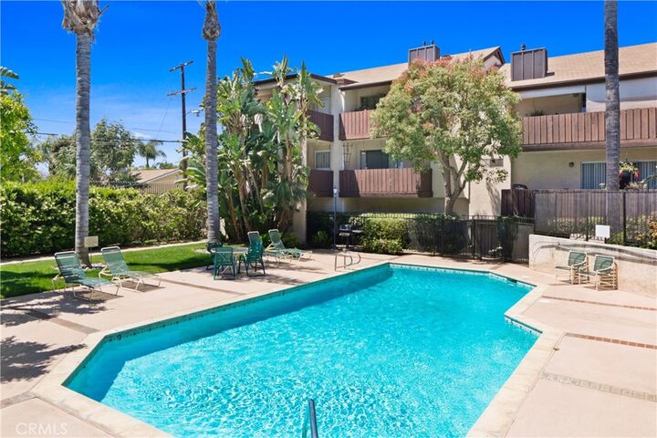 Photo de la propriété:  14970 Victory Boulevard 202  CA 91411 