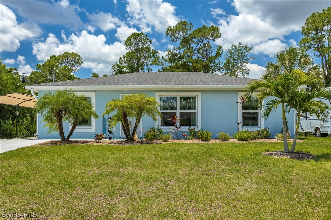 Property Photo:  6024 Keystone Circle  FL 33935 