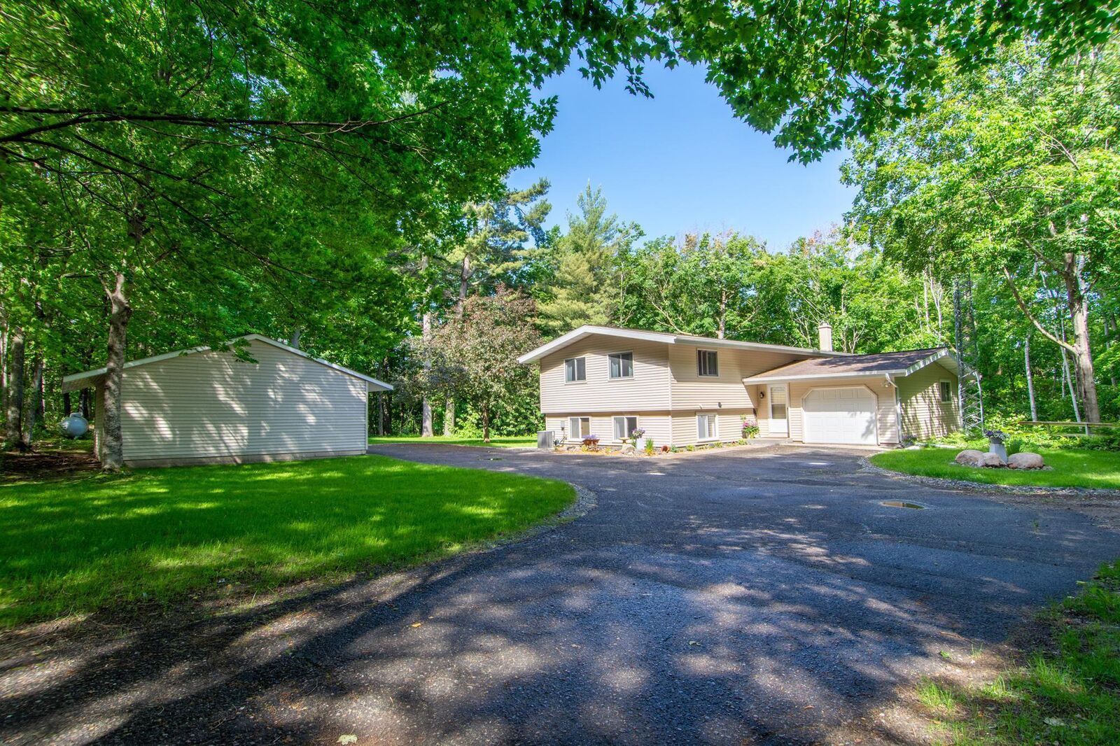 Property Photo:  16101 Nokay Lake Road  MN 56401 