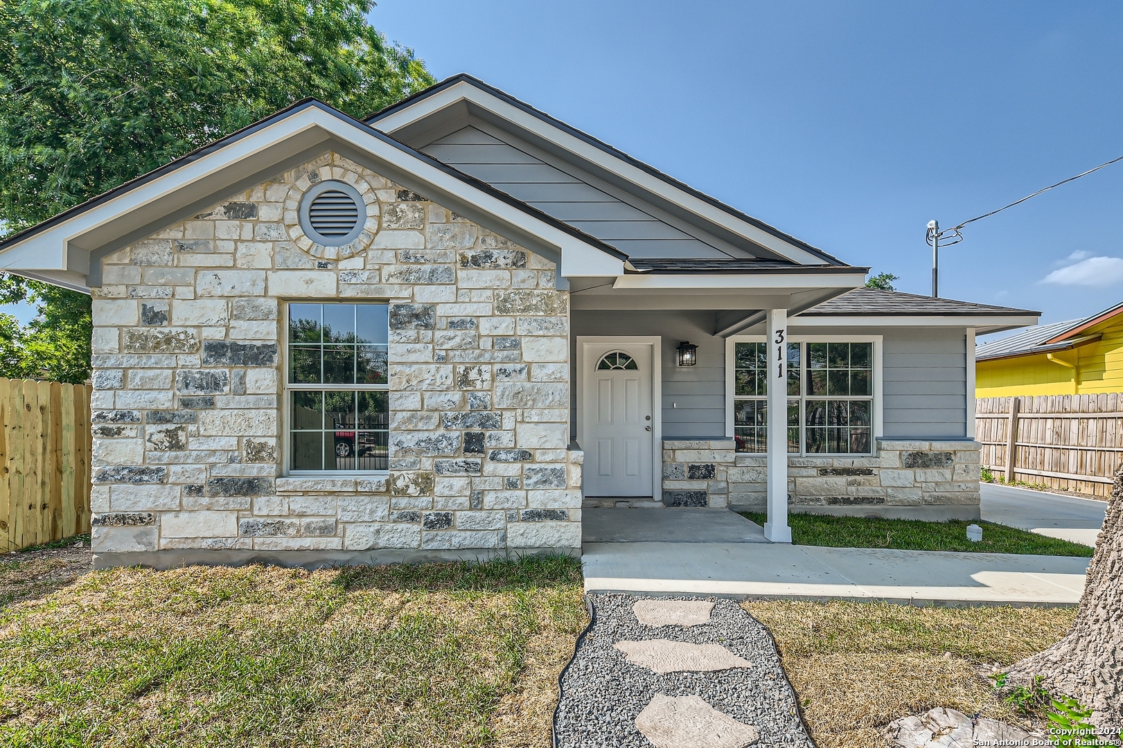 Property Photo:  311 Wagner Ave  TX 78211 