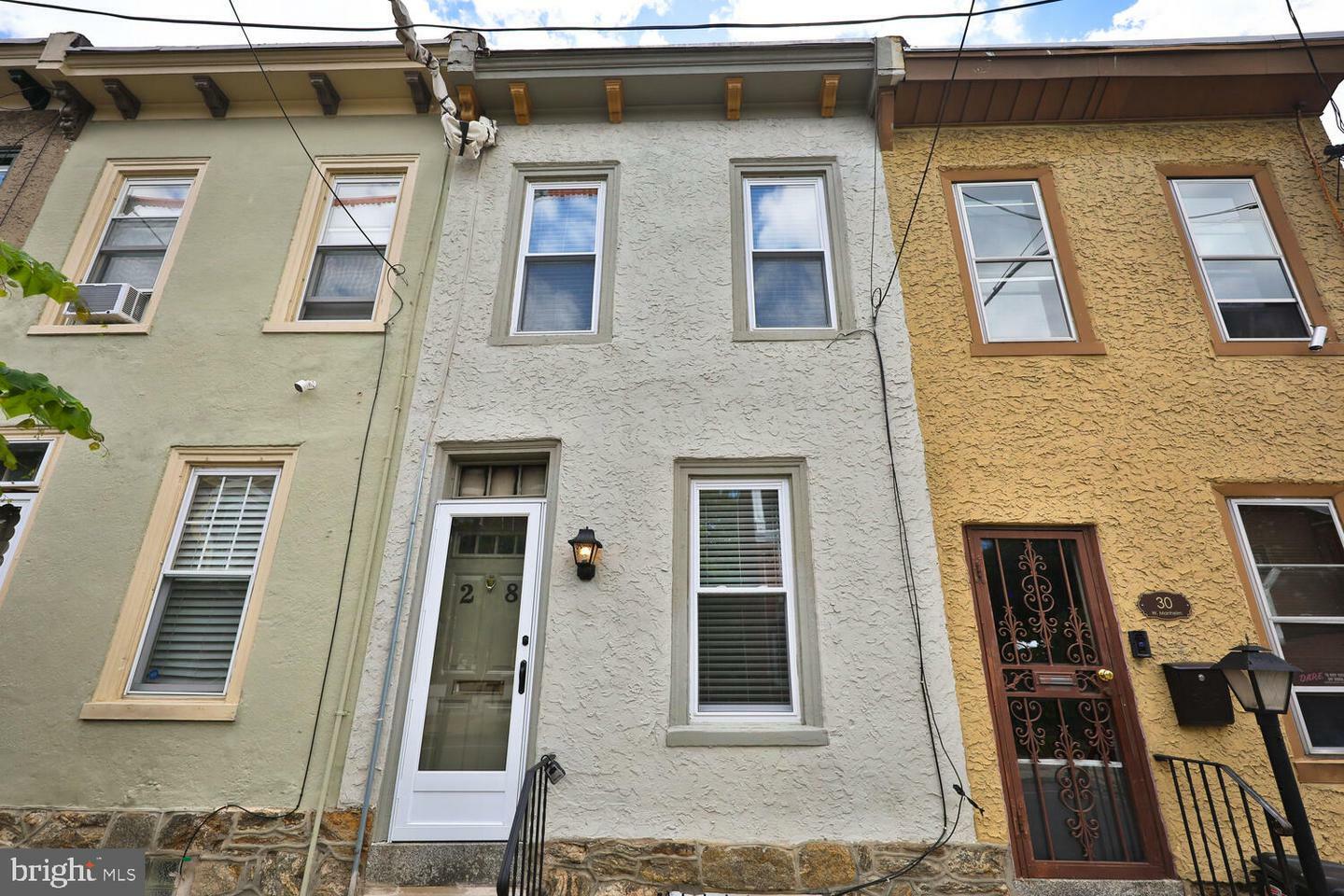 Property Photo:  28 W Manheim Street  PA 19144 