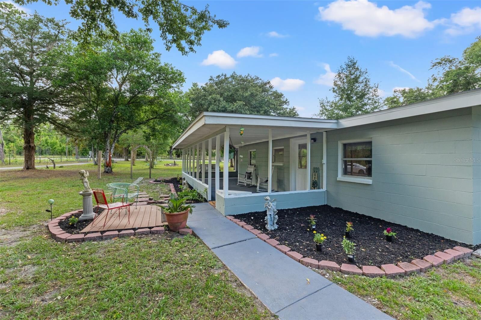 Property Photo:  21351 Kenova Road  FL 34601 