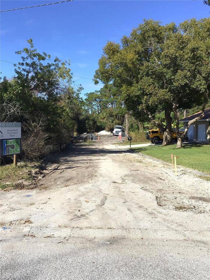 Property Photo:  1289 Almaria Court  FL 34683 