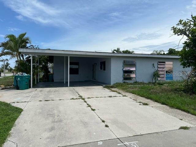 Property Photo:  2144 Harbor Boulevard  FL 33952 