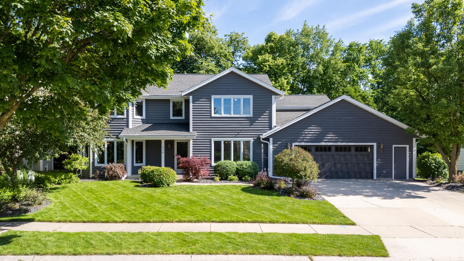 Property Photo: 334 Juniper Ct WI 53024
