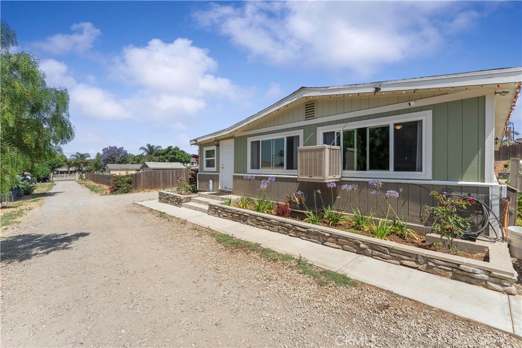 Property Photo:  5320 Rutile Street  CA 92509 