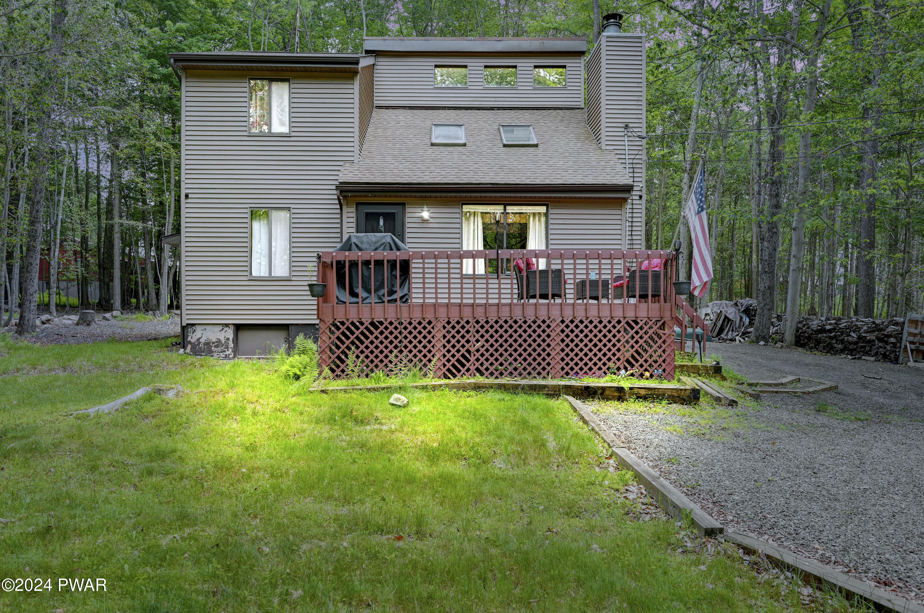 Property Photo:  72 E Creek View Drive  PA 18424 