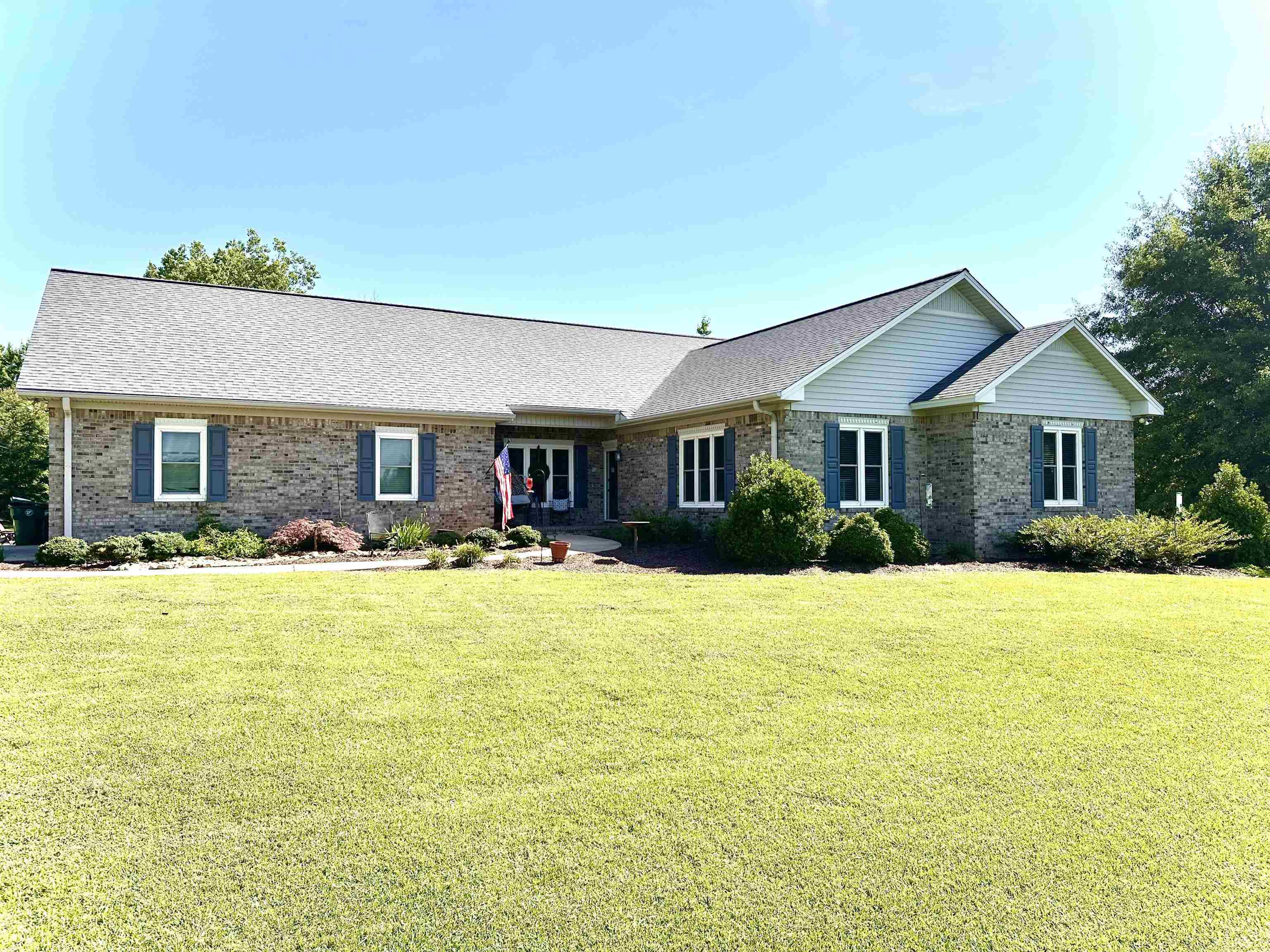 Property Photo:  555 Co Rd 1387  AL 35179 - VINEMONT 