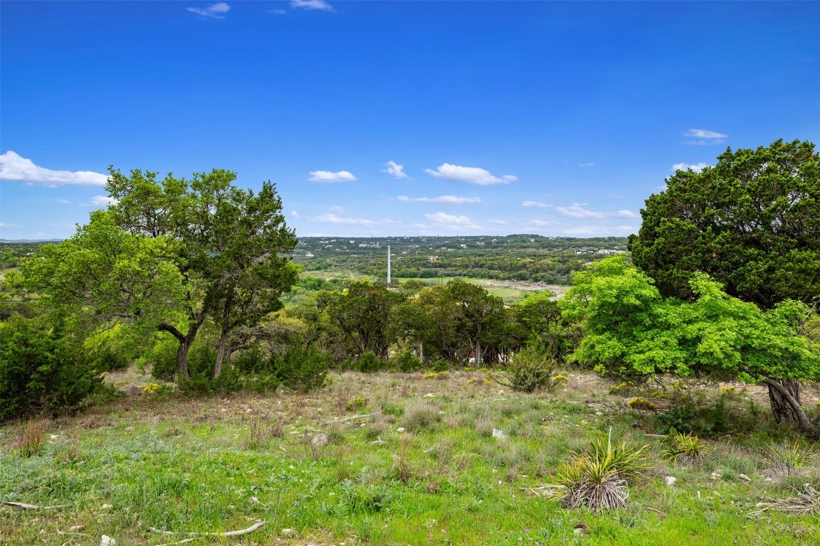 Property Photo:  2808 Lakehurst Road  TX 78669 