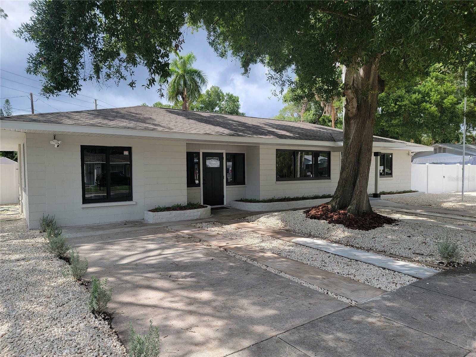 Property Photo:  2506 18th Ave W  FL 34205 