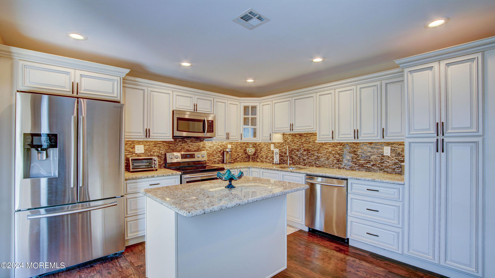 Property Photo:  110 Henley Court  NJ 07728 