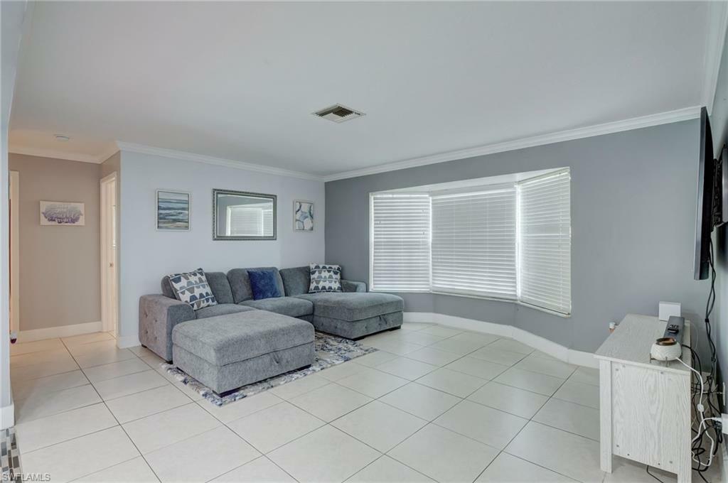 Property Photo:  2250 Poinciana St  FL 34105 