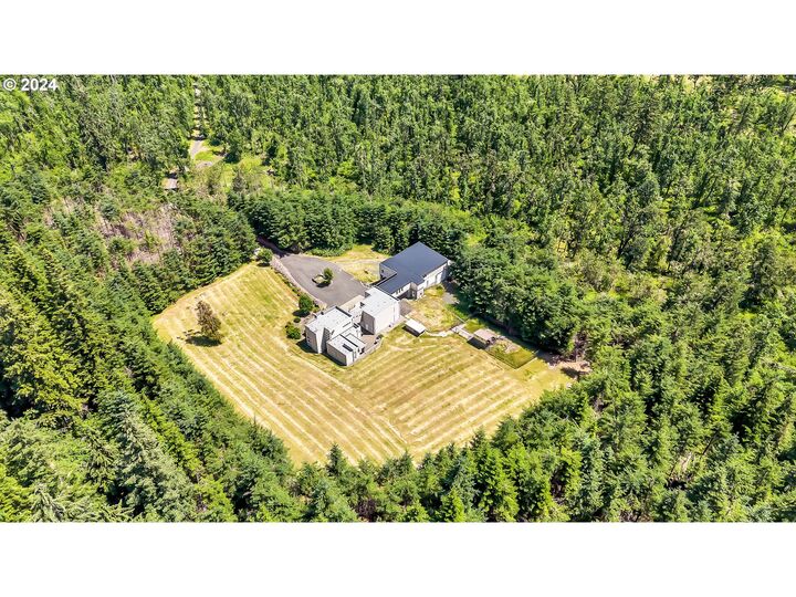 Property Photo:  35956 Highway 58  OR 97455 