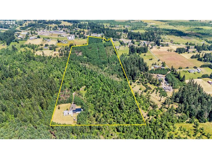 Property Photo: 35956 Highway 58 OR 97455