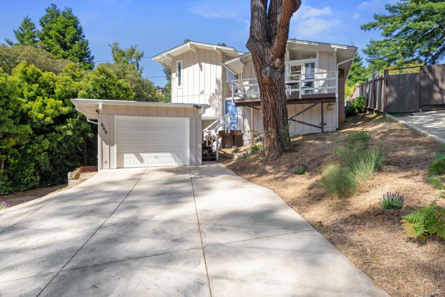 Property Photo:  669 Clubhouse Drive  CA 95003 