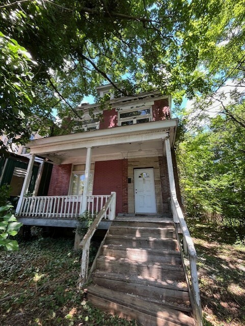 Property Photo:  1119 Franklin Avenue  PA 15221 