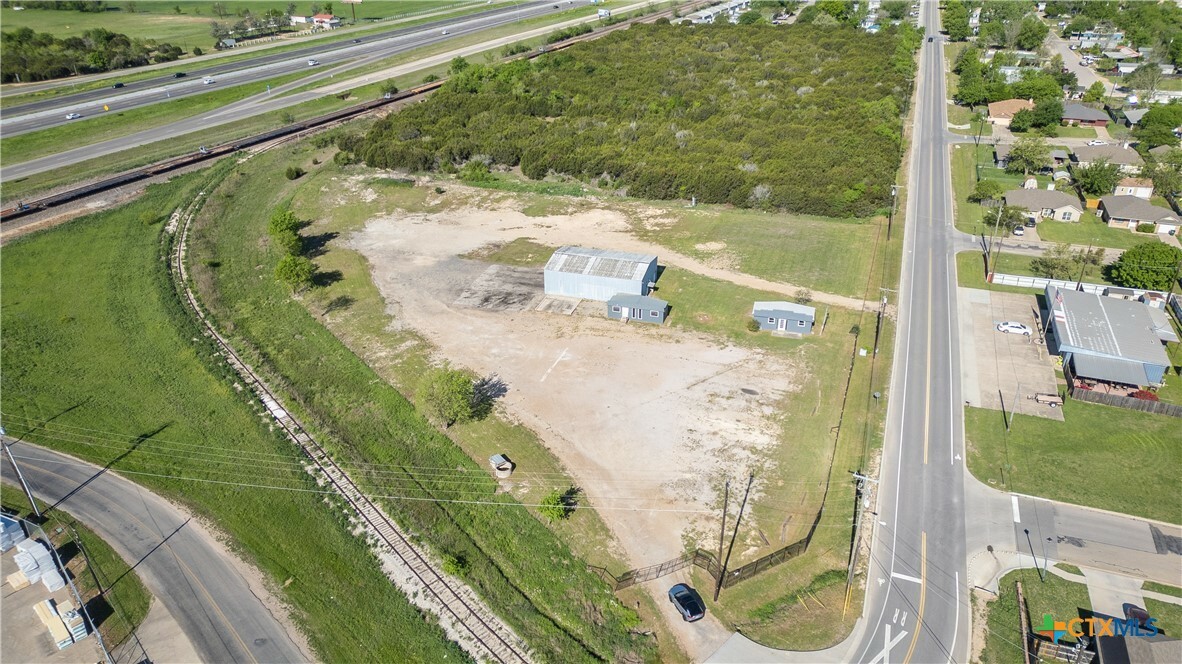 Property Photo:  1750 E Avenue H  TX 76559 