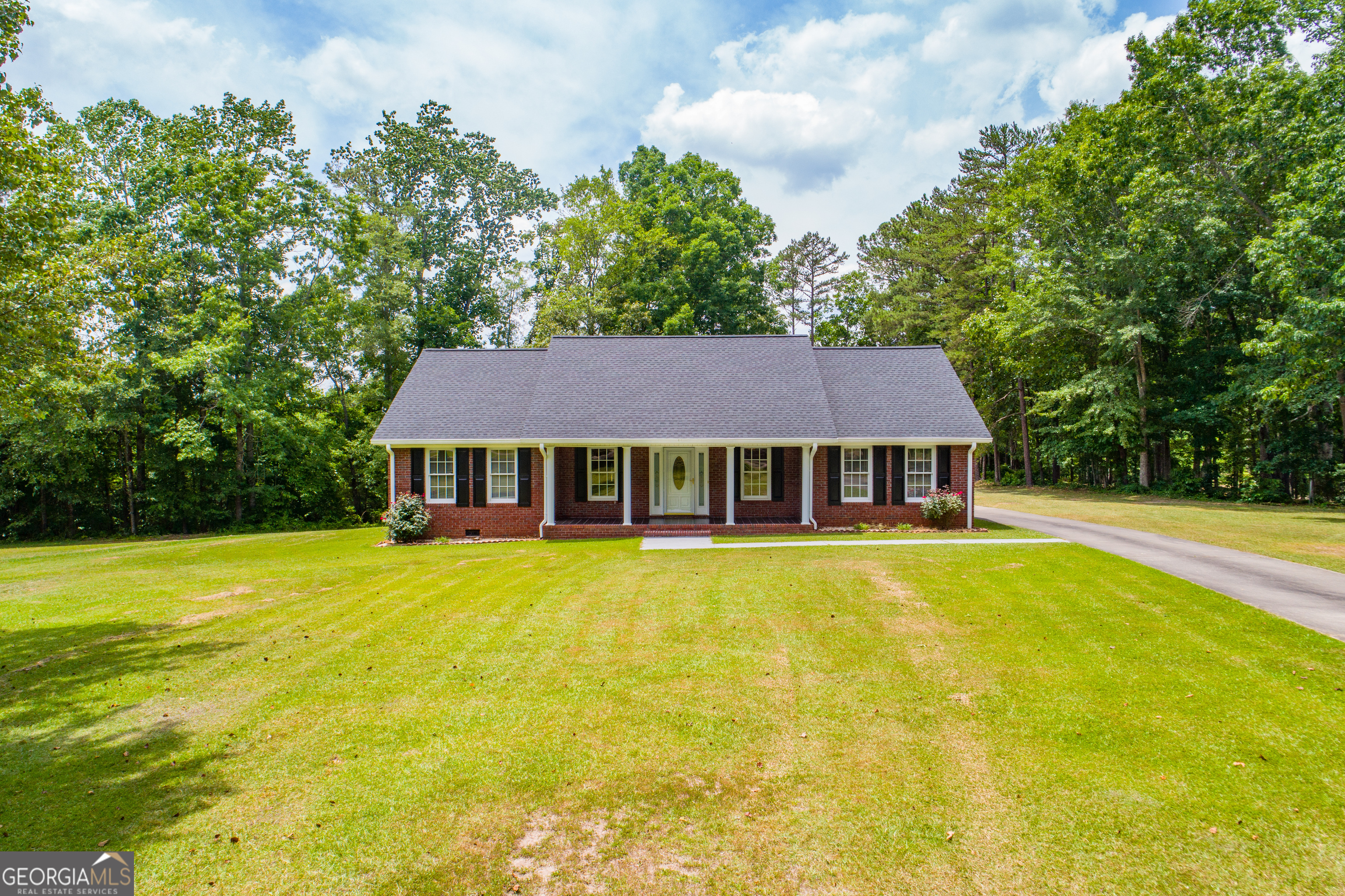 Property Photo: 603 Waddell Street GA 30110