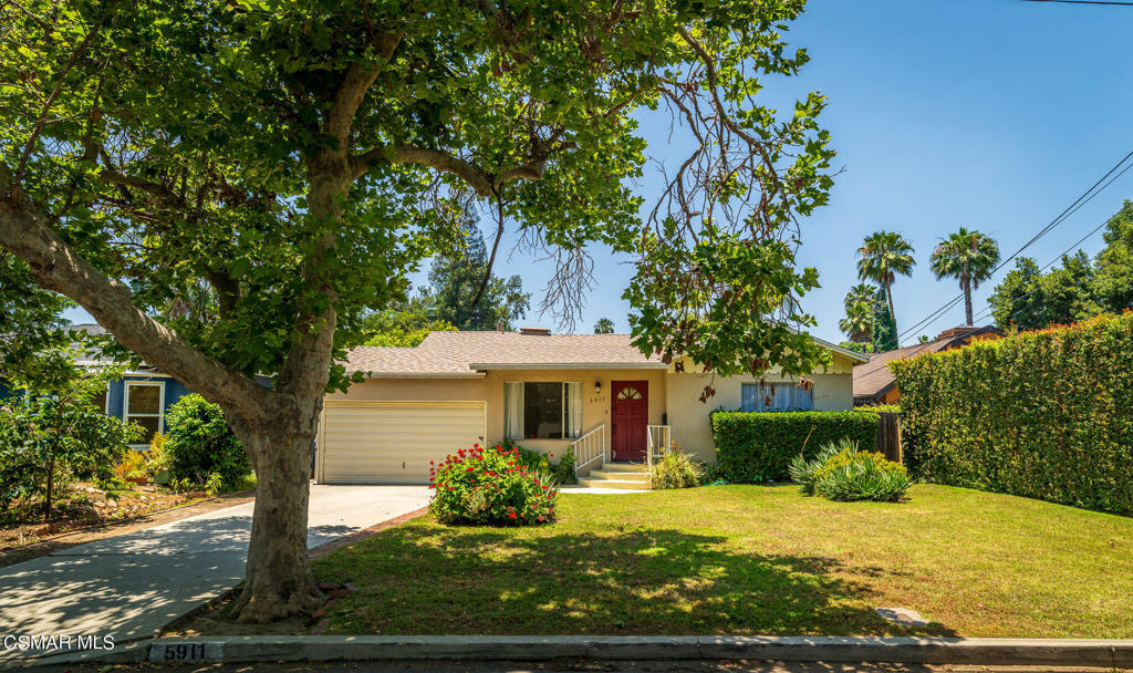 Property Photo:  5911 Matilija Avenue  CA 91401 