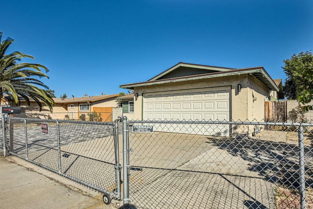 Property Photo:  1651 Jefferson Avenue  CA 92027 