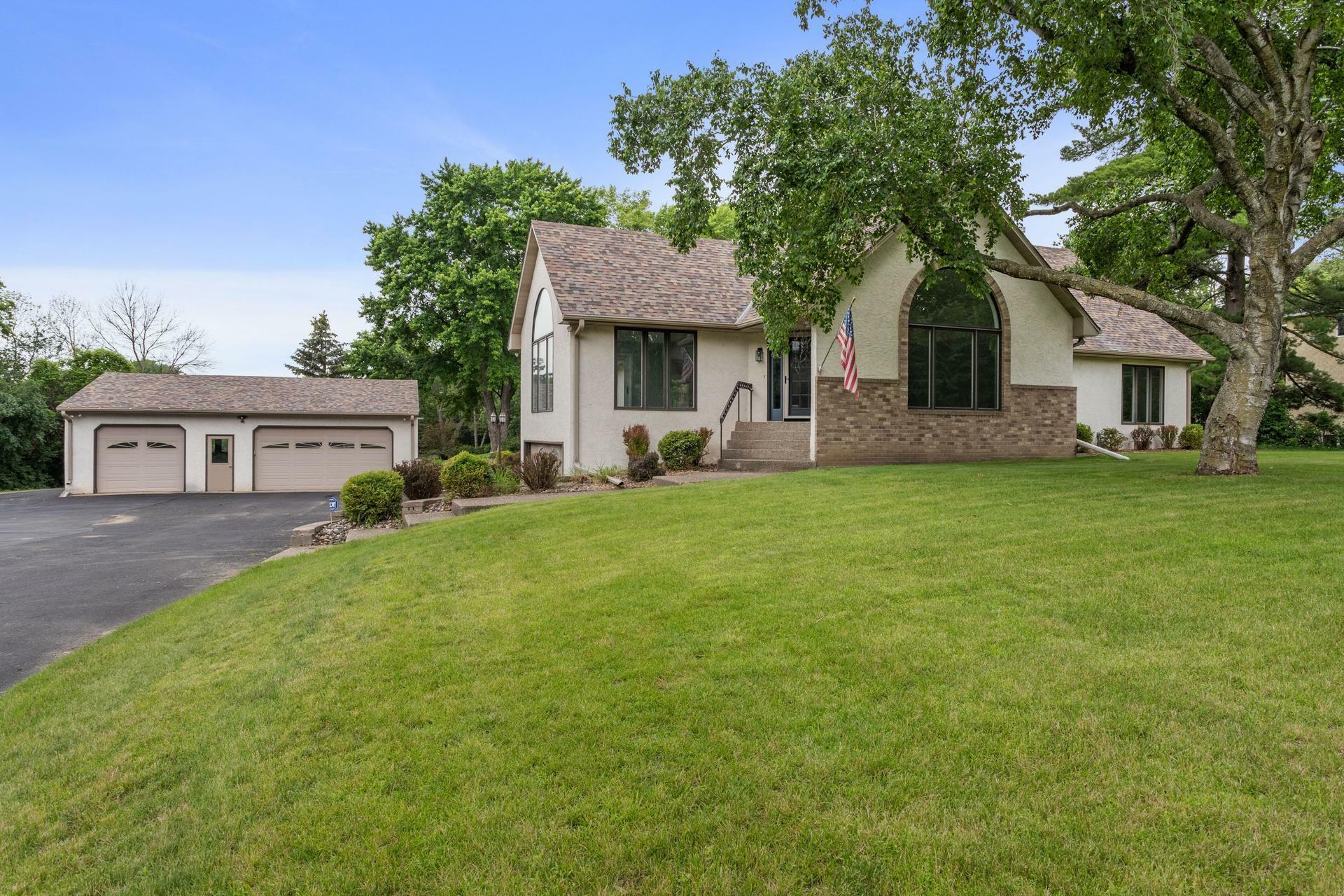 Property Photo:  1901 Lexington Avenue S  MN 55118 