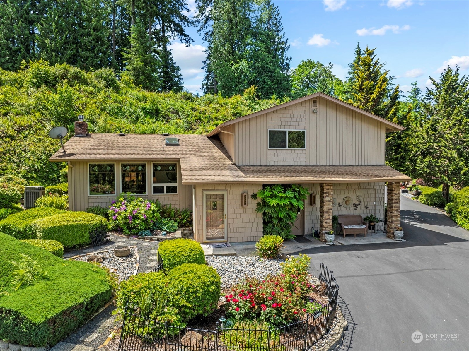 Property Photo:  979 Sandy Bend Road  WA 98611 