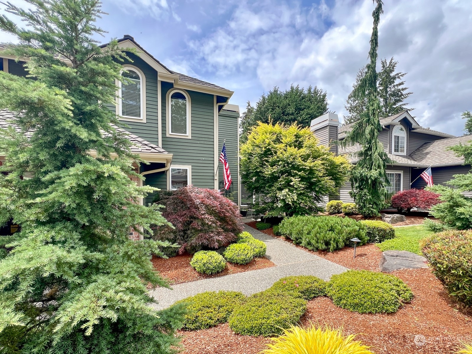 Property Photo:  25529 Lake Wilderness Country Club Drive SE  WA 98038 